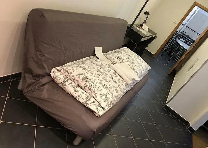 Poruba Street View Apartman *